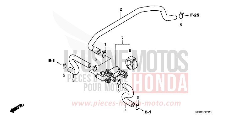 VALVE COMMANDE INJECTION D'AIR de CB1100 ABS CANDY GLORY RED-U (R101) 2013